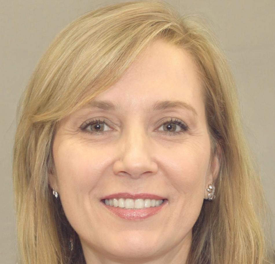Portrait de Célestine Moreau, experte en analyse financière